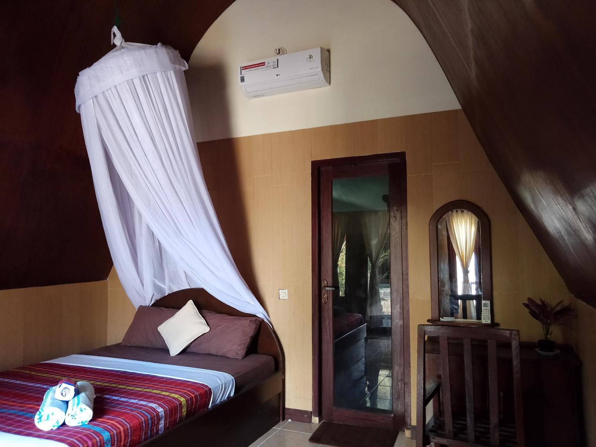 Two One Bungalow Gili Meno Room photo